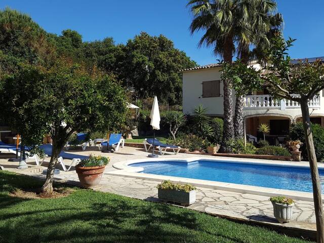 Villa Xarbi by Costabravaway gallery image 2