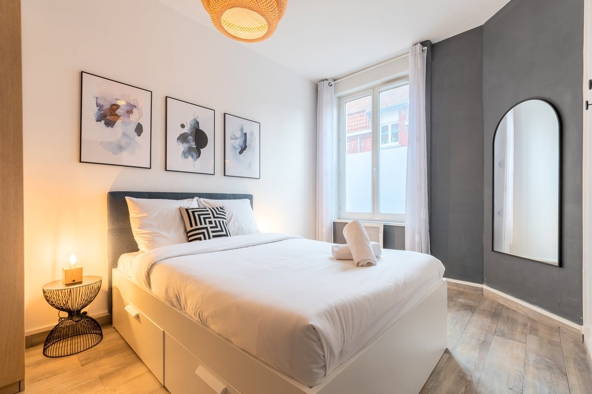 Top performing Airbnb: La Madeleine - Equipped one bedroom apartment in La Madeleine