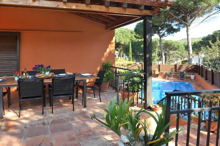 Olives: House with pool near Cala Montgó for 12 pe gallery image 4