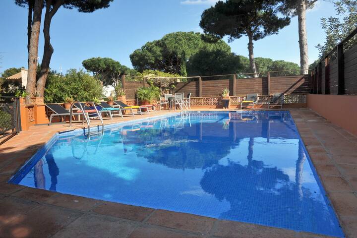 Olives: House with pool near Cala Montgó for 12 pe gallery image 2