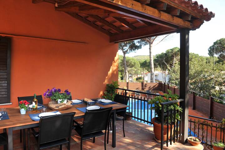 Olives: House with pool near Cala Montgó for 12 pe gallery image 3