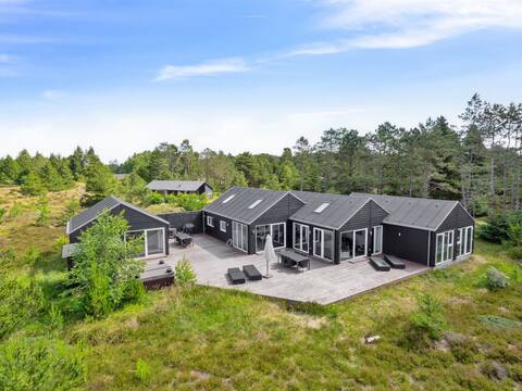 "Elke" - 3.5km from the sea by Interhome