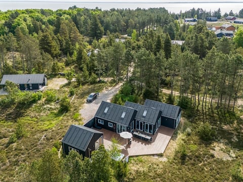 "Elke" - 3.5km from the sea by Interhome