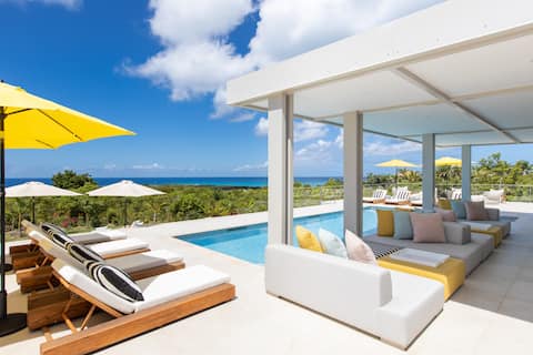 Villa Solis, 7 bedroom Ocean View Midcentury villa