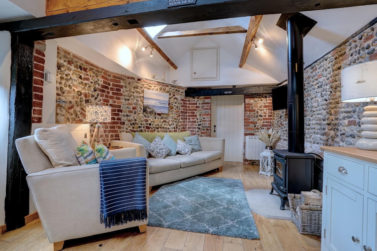 Top Airbnb: Natterjack | Winterton Cottages in Winterton On Sea