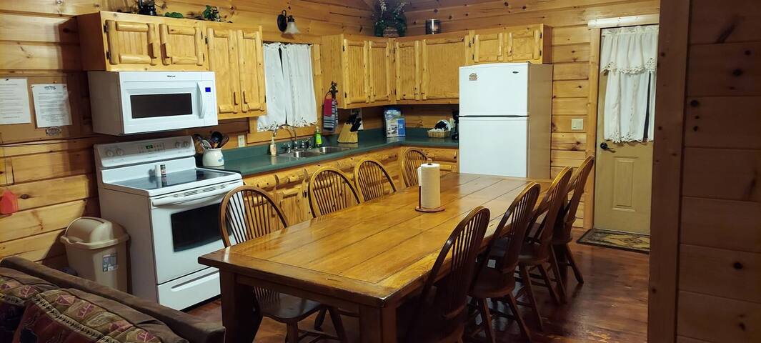 Foxtail Cabins managed Airbnb listing 1