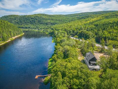 Flodhaus | river front | spa | sauna