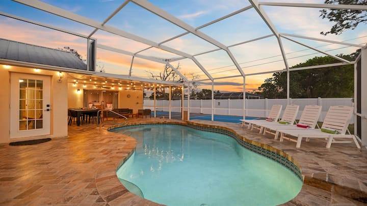 Pickleball Oasis! Game Room! Playset! Heated Pool! - Bradenton, FL