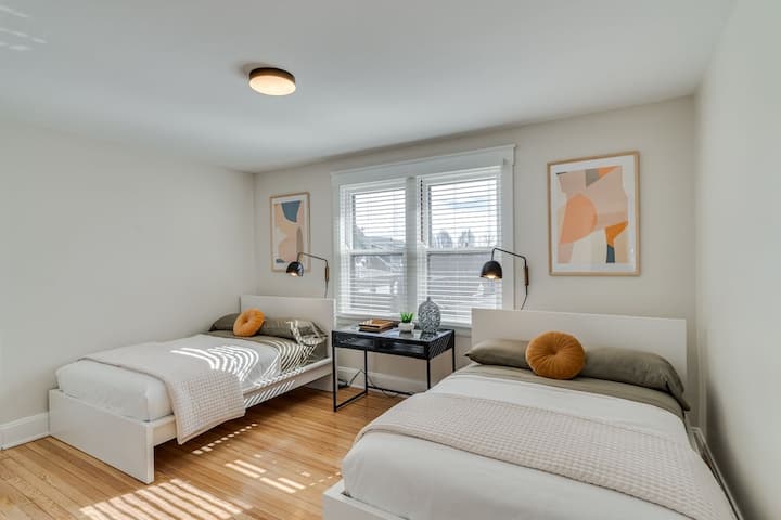 Dve manželské postele v druhej spálni