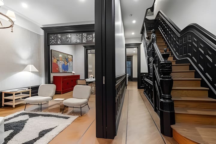 5BR Townhouse Near Times Square | Rooftop Patio