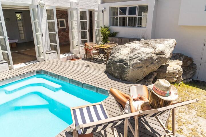 Beauty Between Boulders gallery image 4