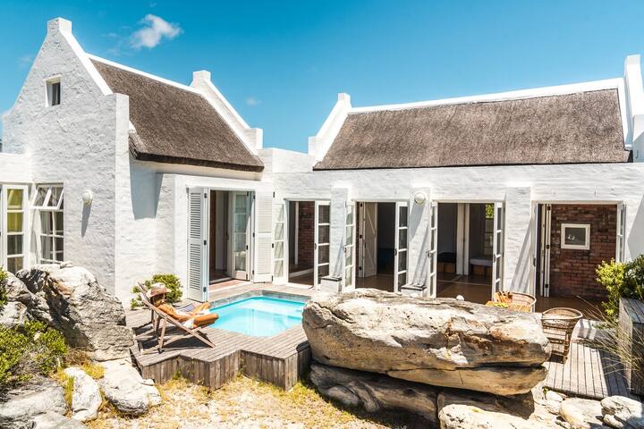 Beauty Between Boulders gallery image 3