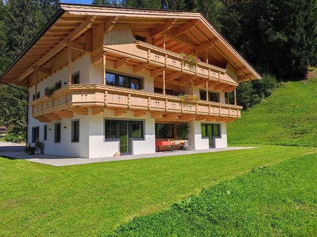 Heinz-Werner Frank managed Airbnb listing 2