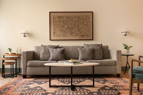 Sonder Rideau | Superior Two-Bedroom Apartment