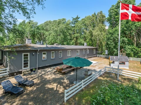 "Bertel" - 50m from the sea by Interhome