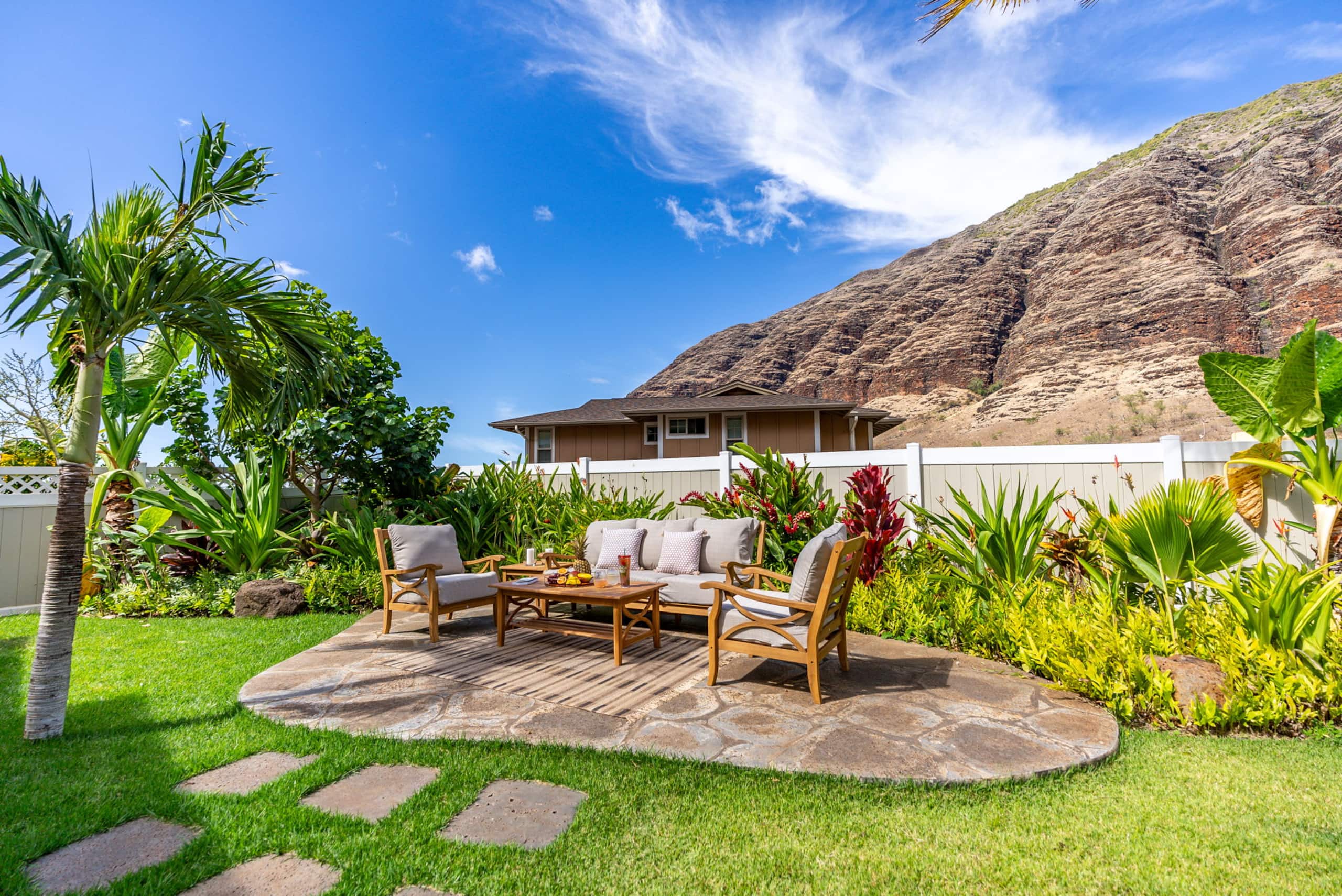 Home in Waianae · ★4.91 · 4 bedrooms · 4 beds · 2.5 private baths - Image 72