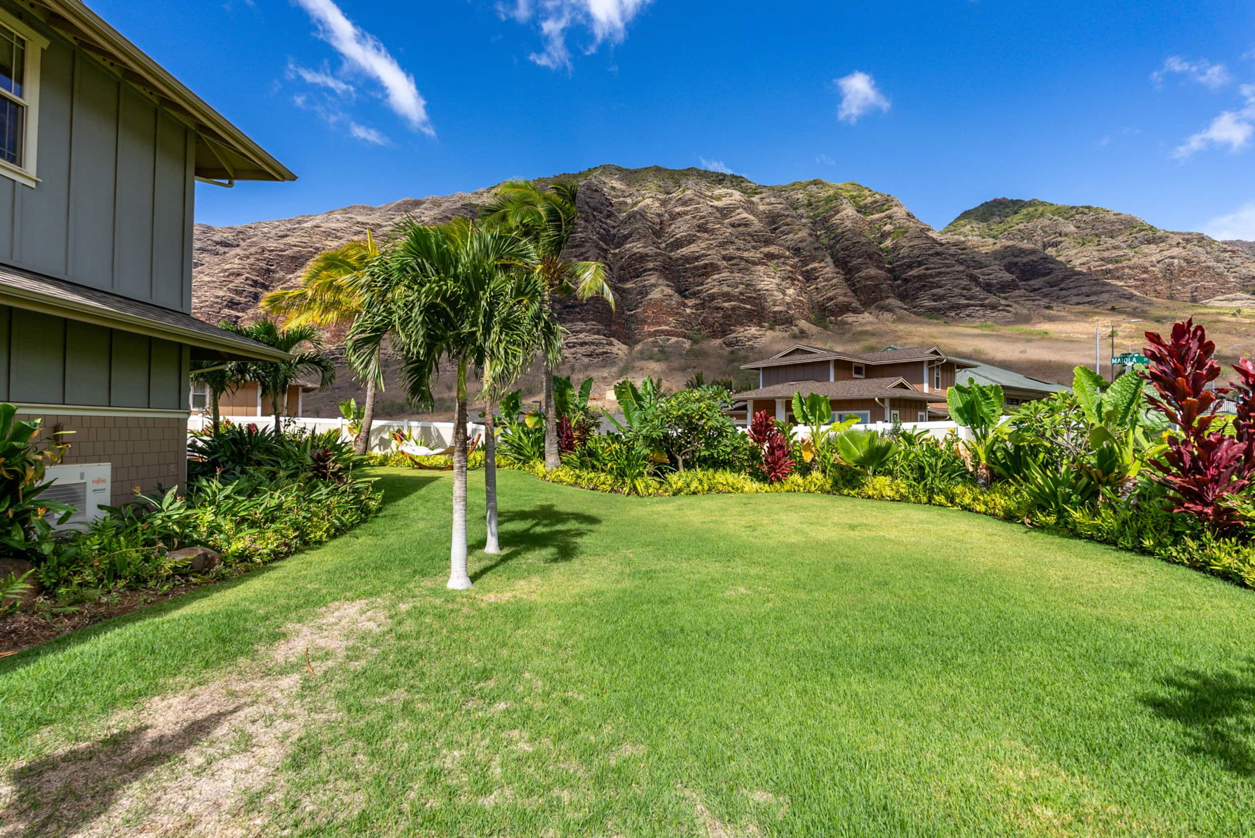 Home in Waianae · ★4.91 · 4 bedrooms · 4 beds · 2.5 private baths - Image 43