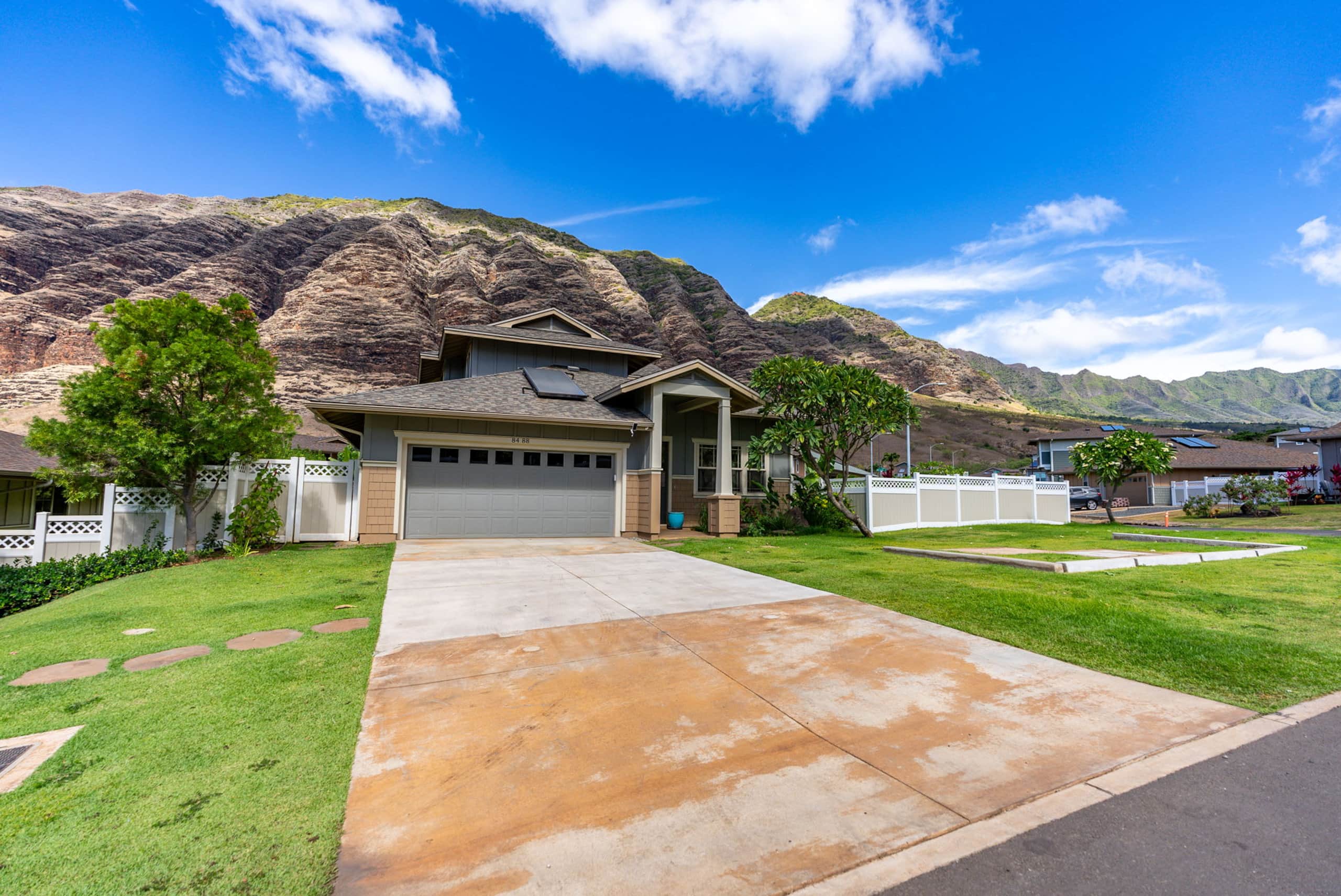 Home in Waianae · ★4.91 · 4 bedrooms · 4 beds · 2.5 private baths - Image 59