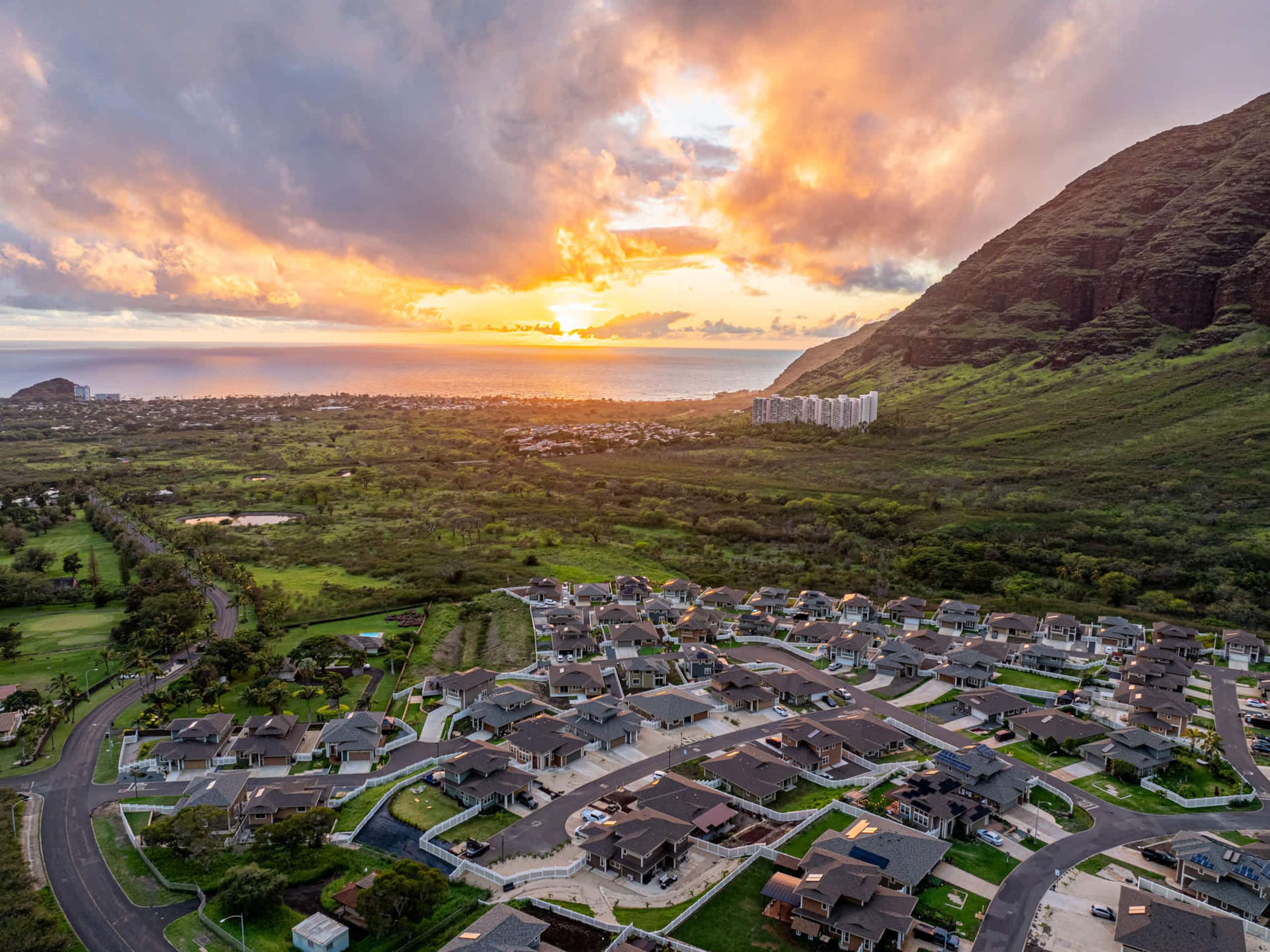 Home in Waianae · ★4.91 · 4 bedrooms · 4 beds · 2.5 private baths - Image 92