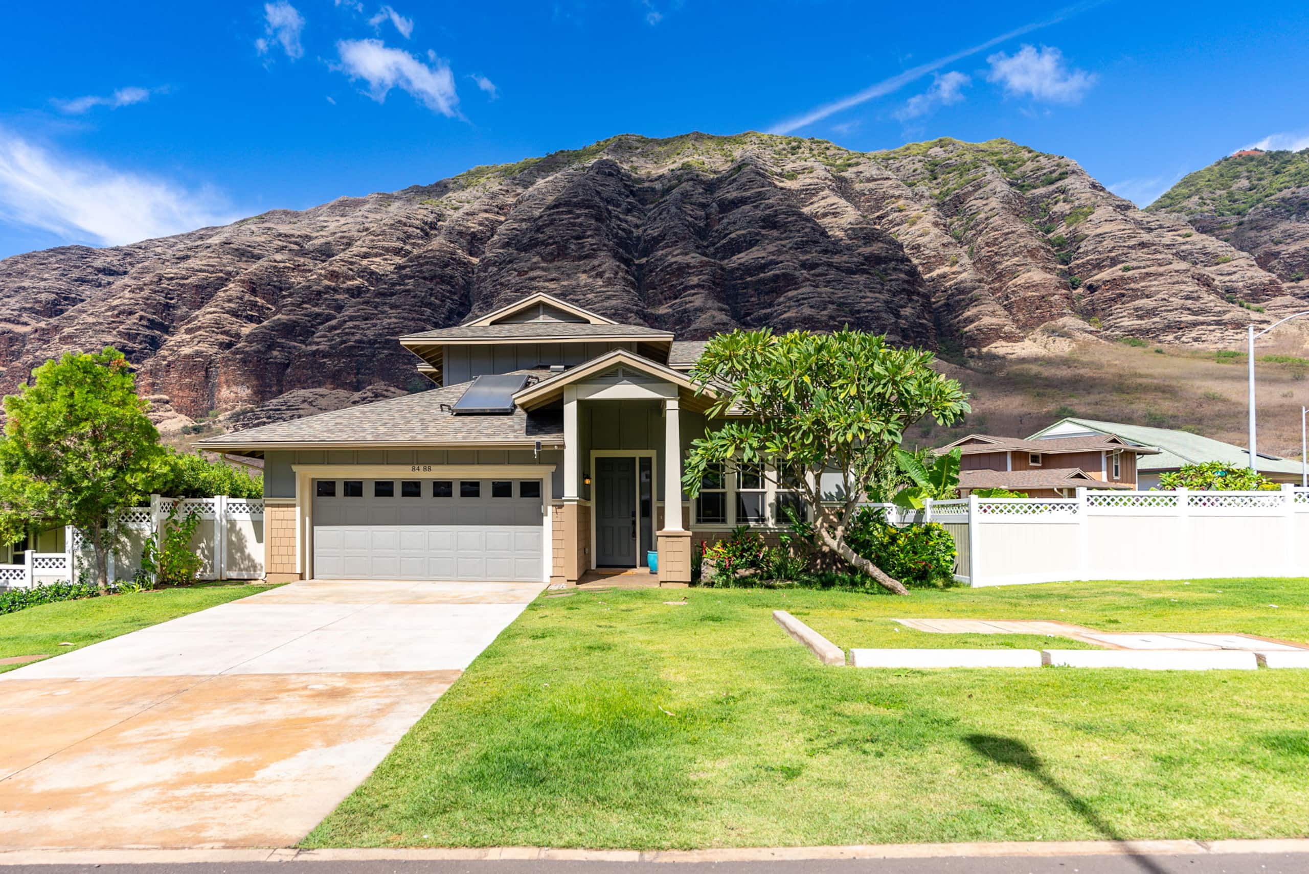 Home in Waianae · ★4.91 · 4 bedrooms · 4 beds · 2.5 private baths - Image 61