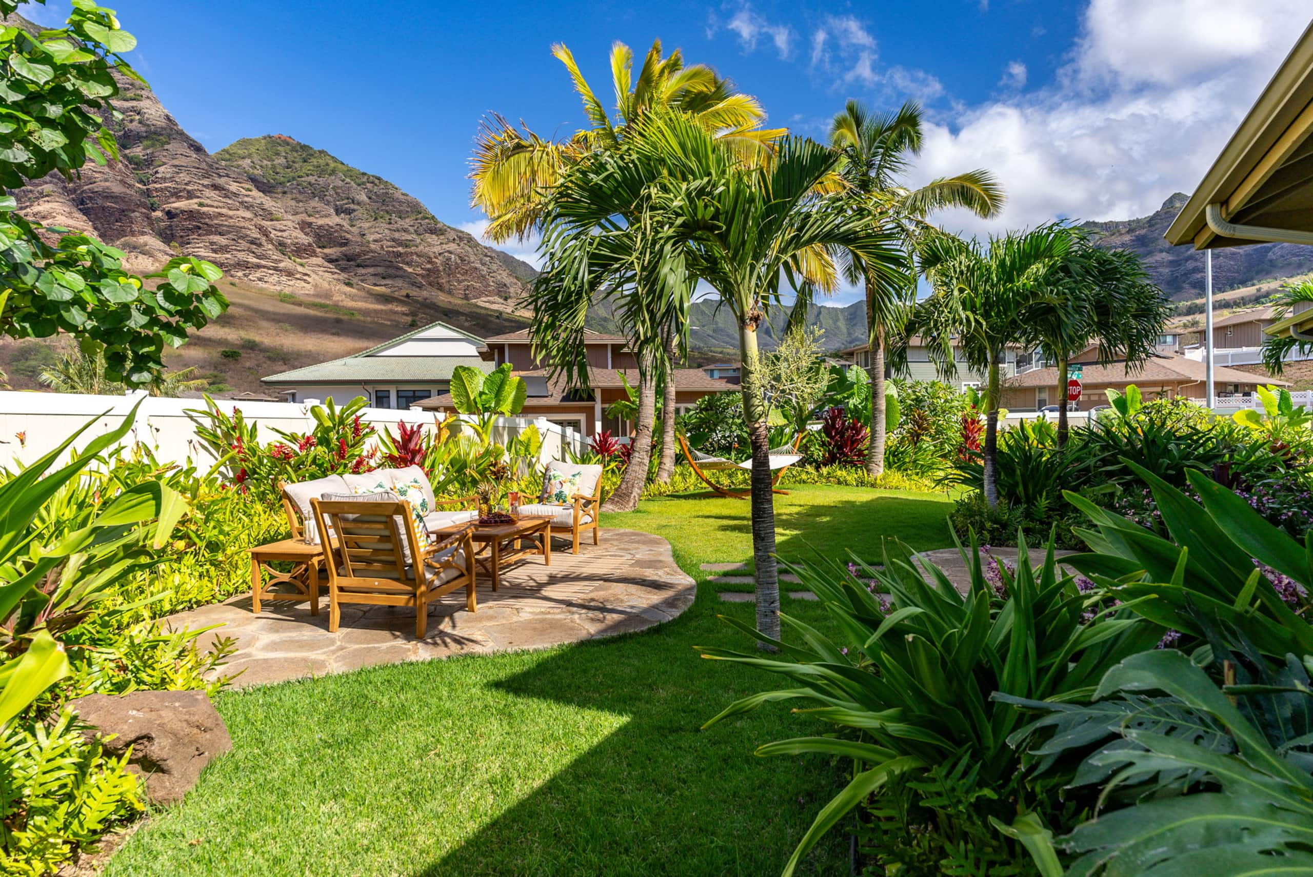 Home in Waianae · ★4.91 · 4 bedrooms · 4 beds · 2.5 private baths - Image 4