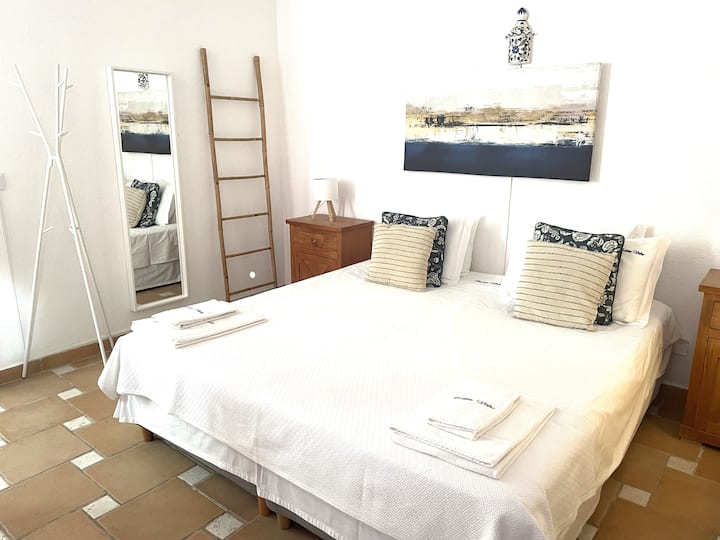 Idéal Pour 2px, Avec Vue Sur La Mer - Tavira