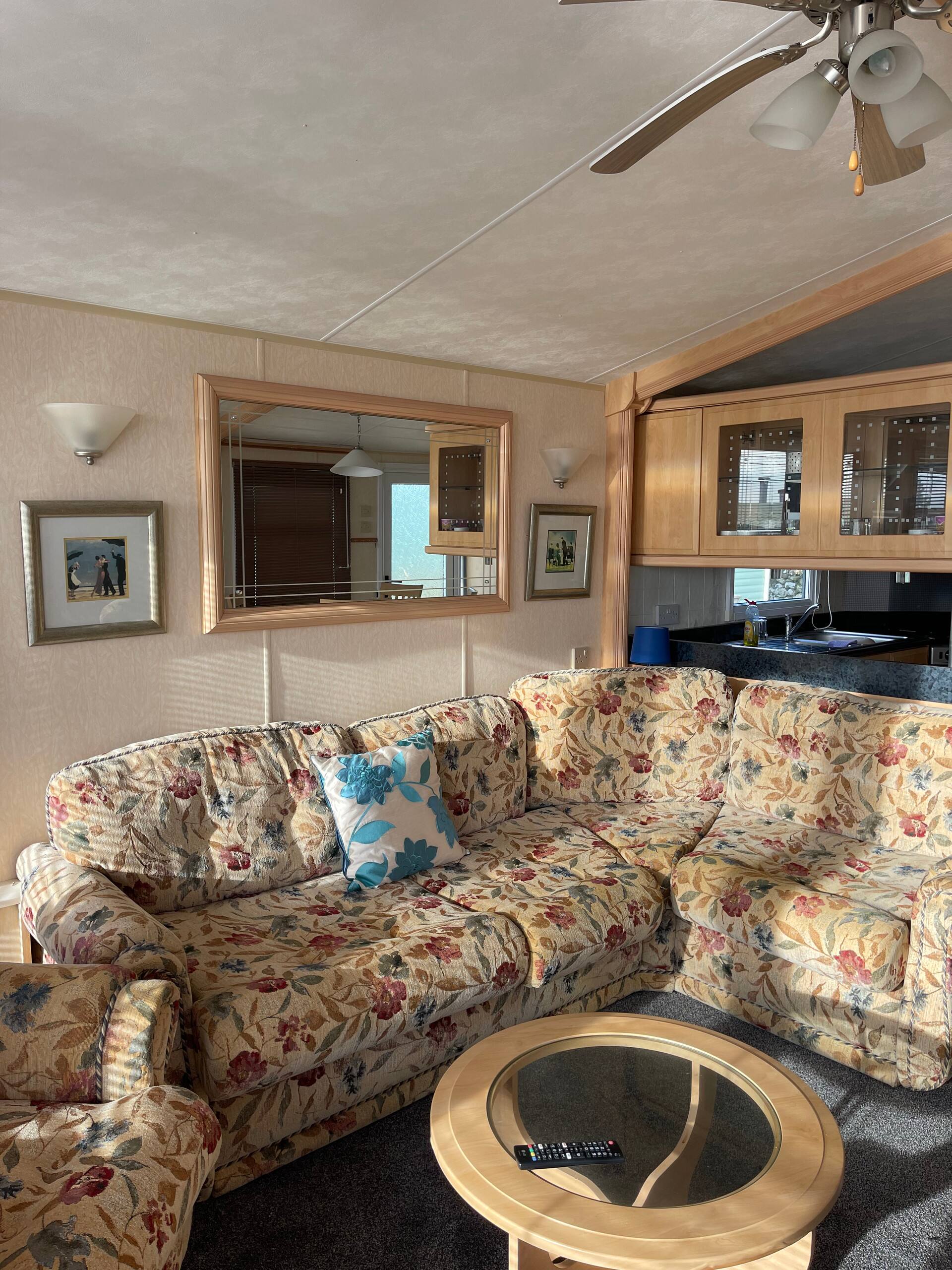 Immaculate 2-Bed Static Caravan at Monrieth — photo 4