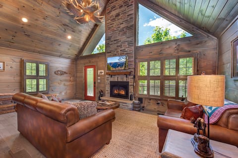 The Aspen Cabin-Soaker Tub Dry Sauna & Hot Tub
