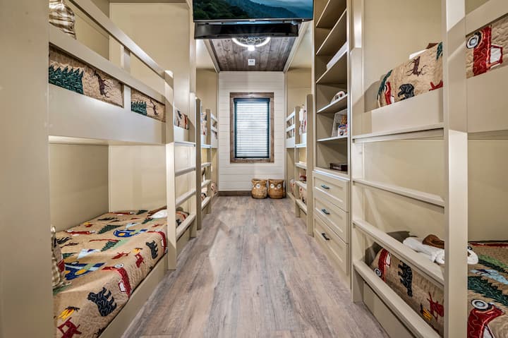 Køjeseng - 2 queensize-senge over Queen Bunks og 2 Twin over Twin Bunks