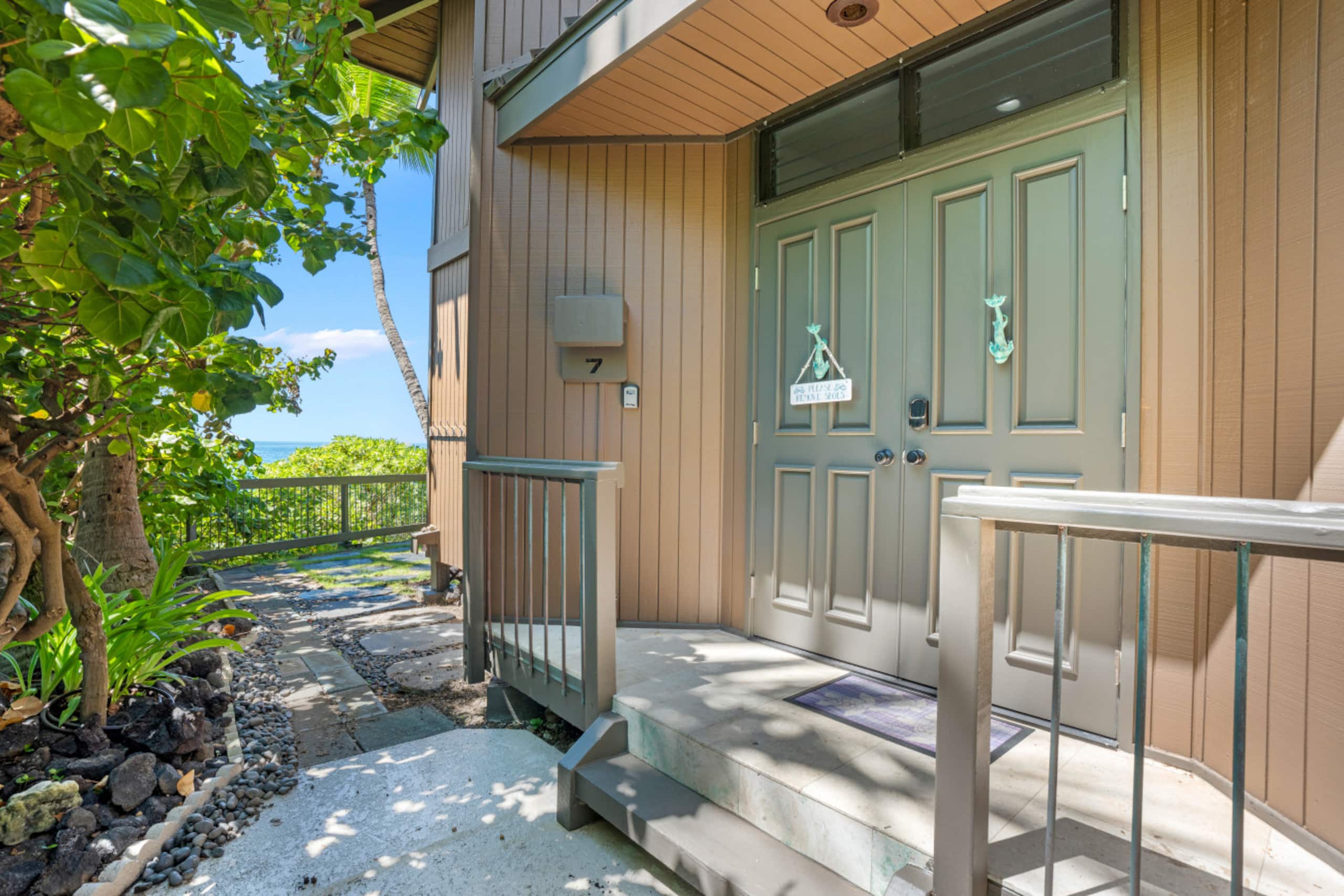 Home in Kailua-Kona · ★4.86 · 3 bedrooms · 3 beds · 3 baths - Image 51