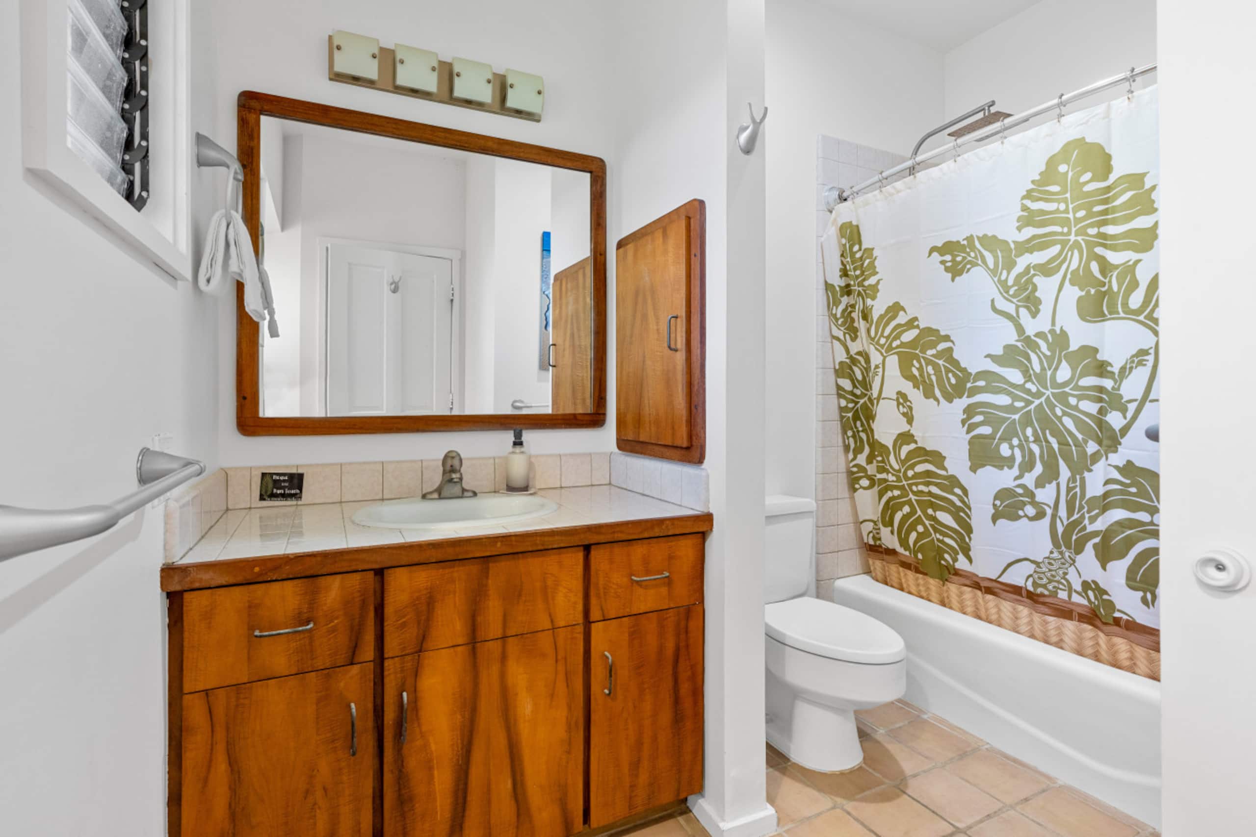 Home in Kailua-Kona · ★4.86 · 3 bedrooms · 3 beds · 3 baths - Image 37