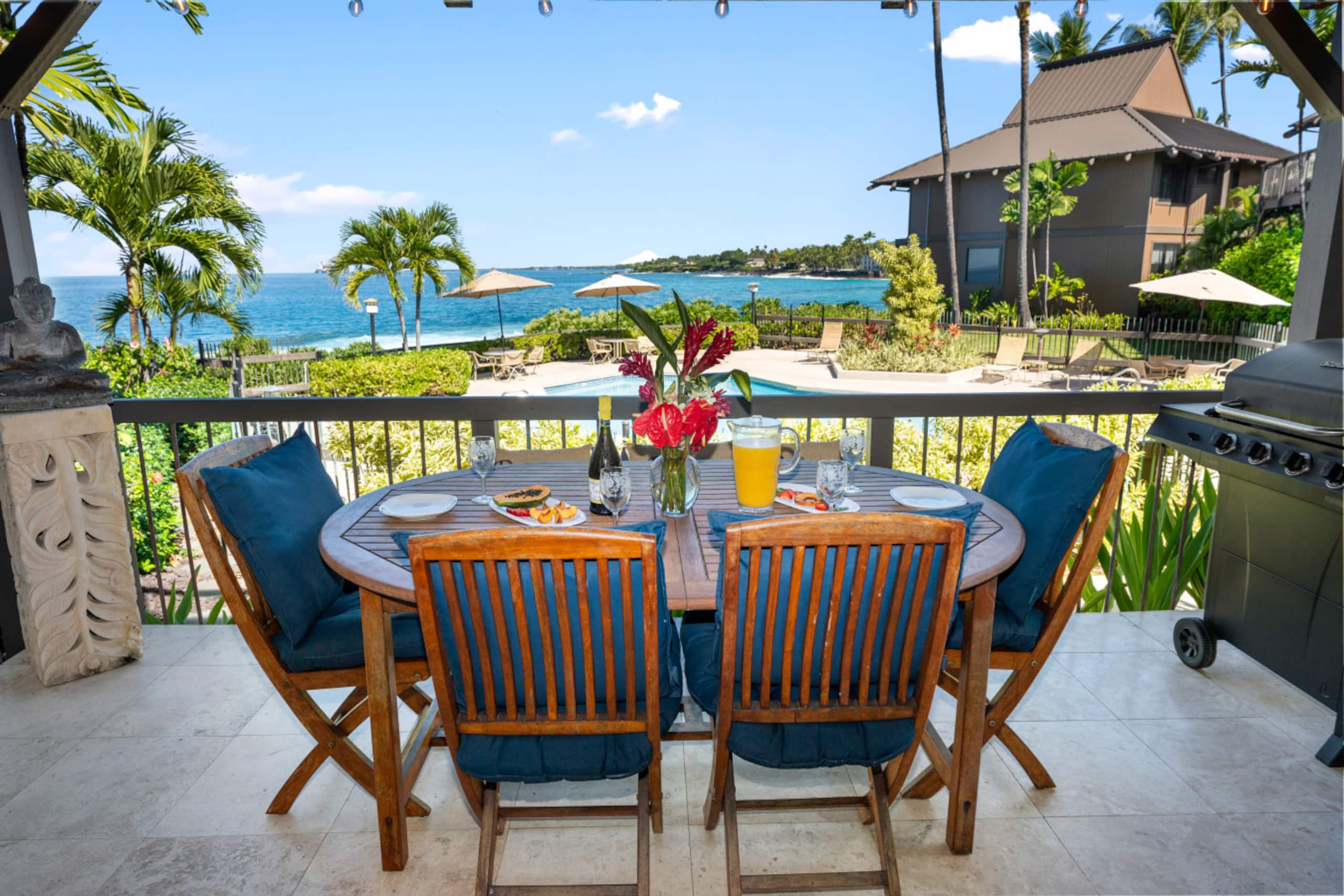 Home in Kailua-Kona · ★4.86 · 3 bedrooms · 3 beds · 3 baths - Image 43