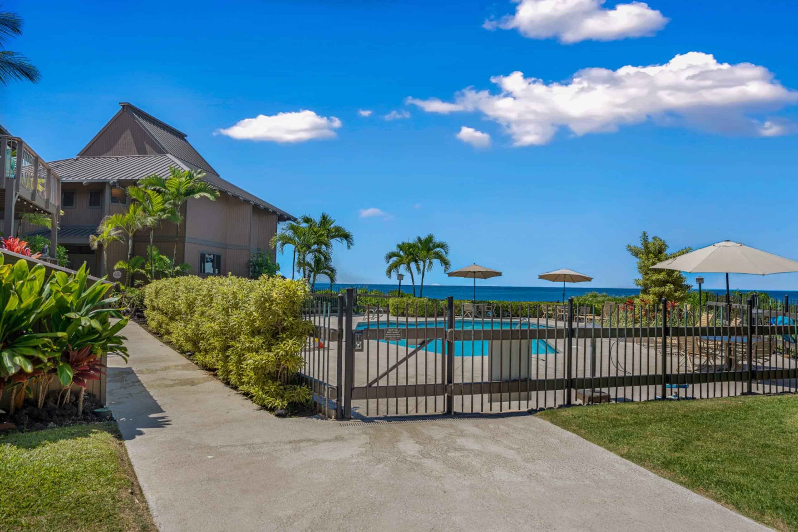 Home in Kailua-Kona · ★4.86 · 3 bedrooms · 3 beds · 3 baths - Image 69