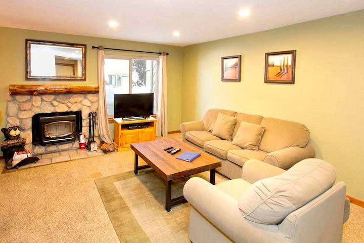 Horizons Condo W/ Communal Clubhouse! - Mammoth Lakes, CA