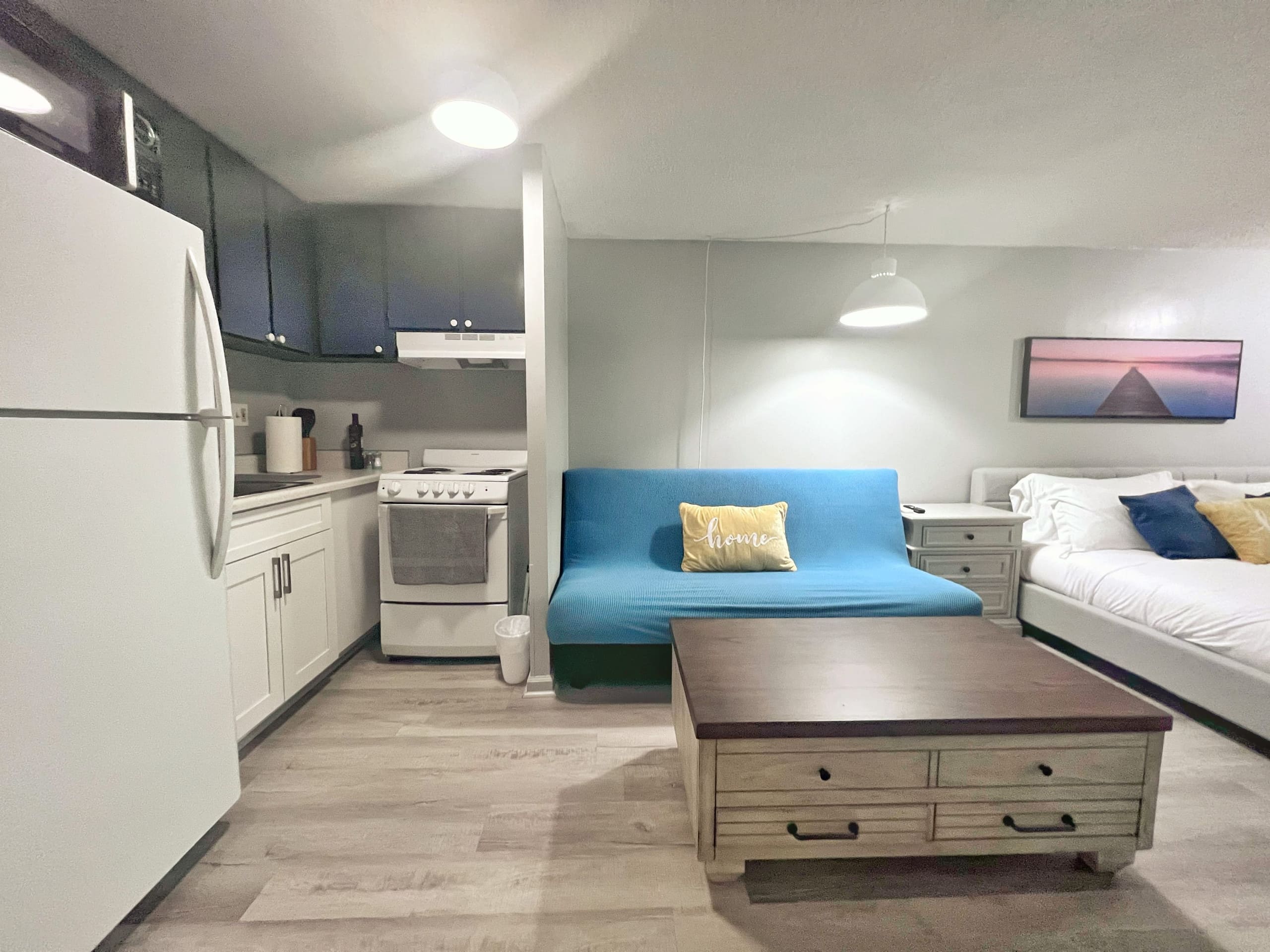 Condo in Honolulu · ★4.62 · Studio · 1 bath - Image 7