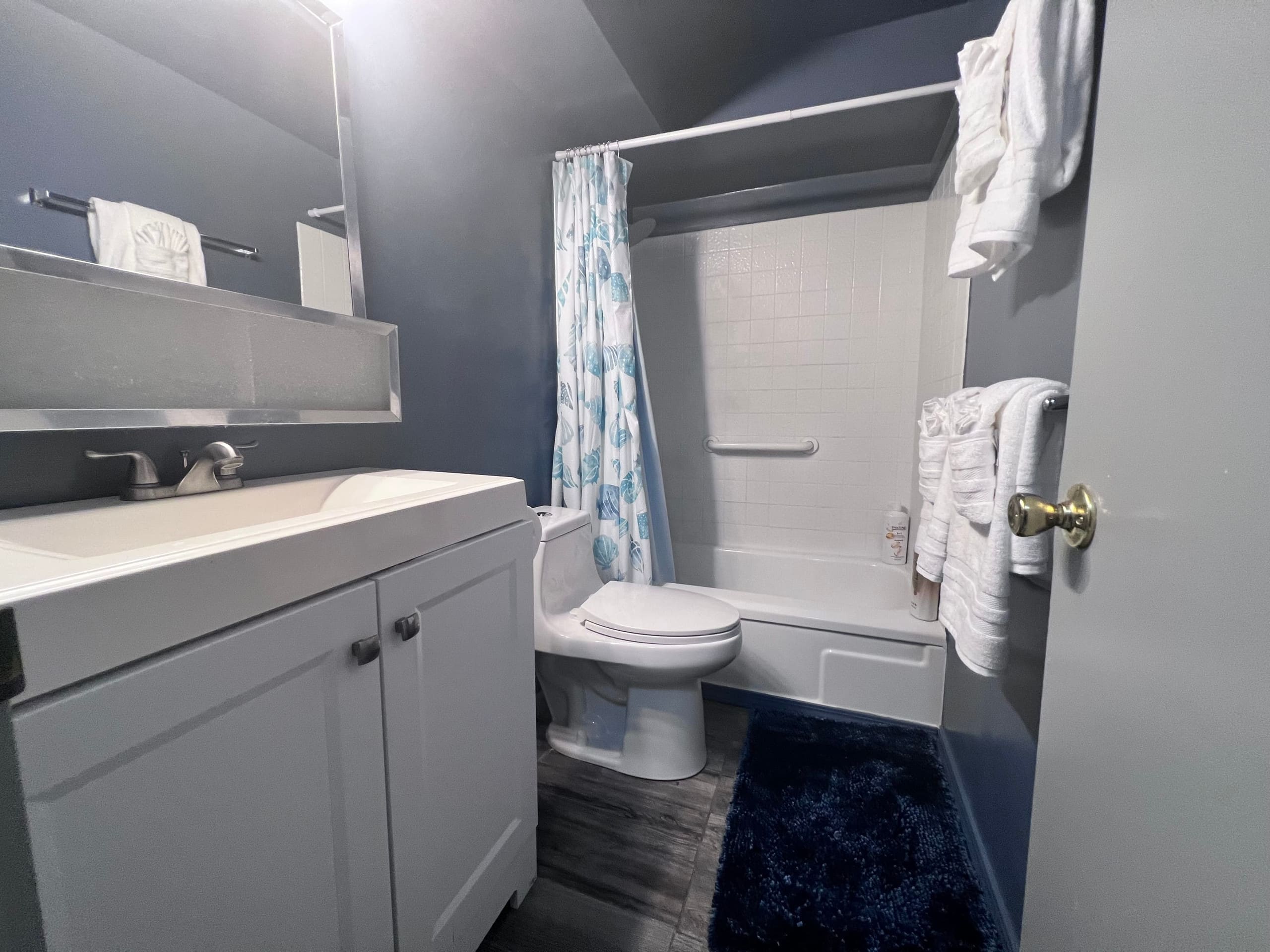 Condo in Honolulu · ★4.62 · Studio · 1 bath - Image 20