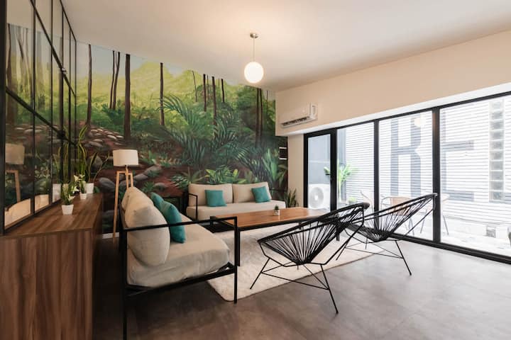 Recycled apartment house in Palermo Hollywood