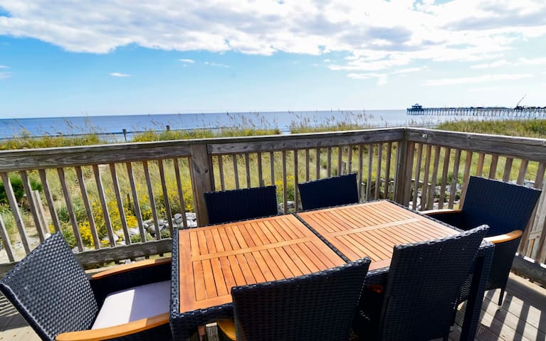 Carolina Palm Vacations managed Airbnb listing 1