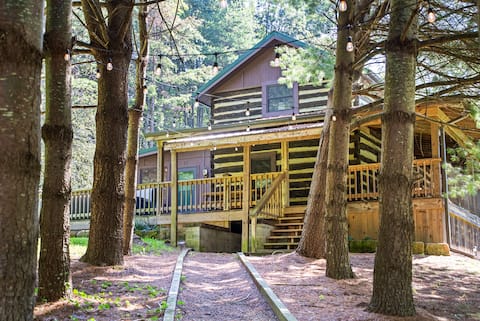 Lodge 1880 | Hocking Hills, Historic Log Cabin