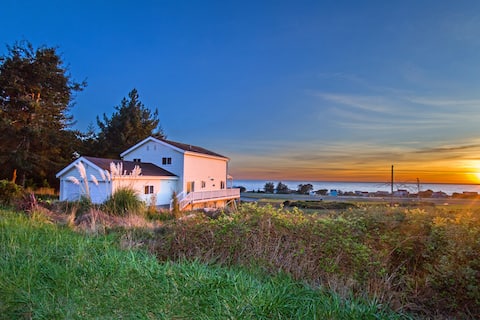 Cozy Oceanview Hideaway 1&2 on Golf Course/Airport