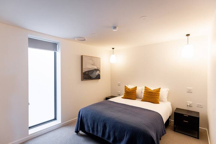 Little Island Apartments #13 gallery image 3