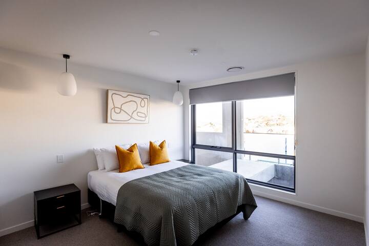 Little Island Apartments #14 gallery image 3