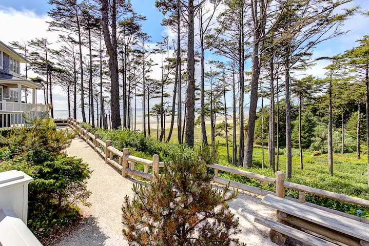 Seabrook Washington's Beach Town managed Airbnb listing 1
