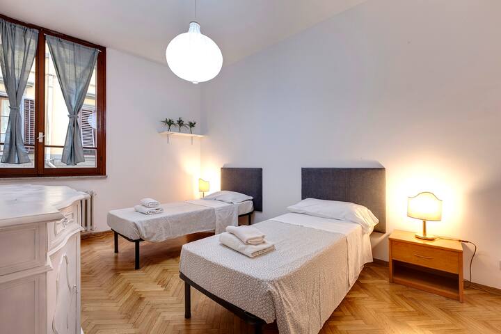 Malenchini 6 gallery image 3