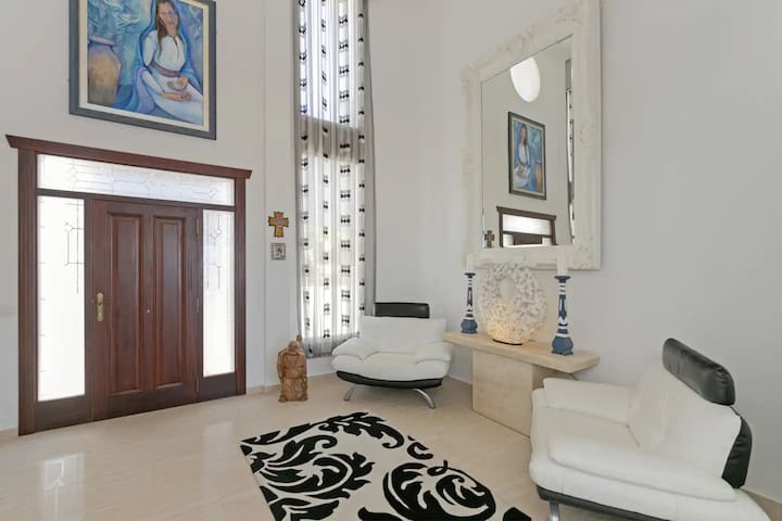 Holidays 4U managed Airbnb listing 1