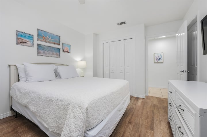 Second bedroom