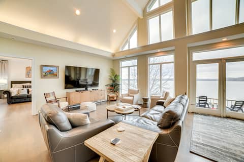 Spacious Lakefront Kentucky Home Rental!