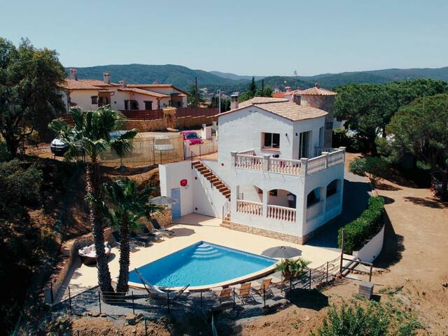 Villa Treehouse by Alvent Holidays gallery image 2