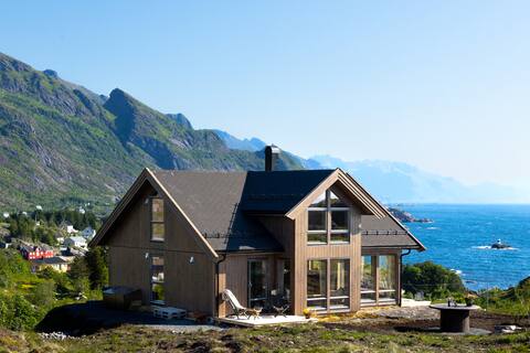 The Magic View of Lofoten - Nature & Sea