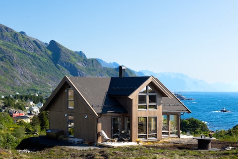 The Magic View of Lofoten - Nature & Sea